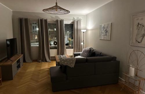 Karlstad Apartment | Inviting Pråmkanalens Pensionat: Family-Friendly Getaway