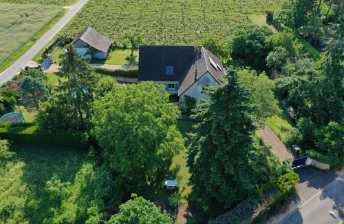Montlouis-sur-Loire House | Discover Près D'Amboise: Family-Friendly Gîte with Pool
