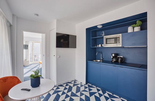 Euromed - La Joliette Condo | Modern Retreat Near Vieux Port with Pool & Spa Amenities