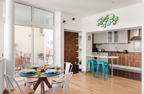 Principe Real Apartment | Cozy Príncipe Real Apartment with Spa and Breakfast Included