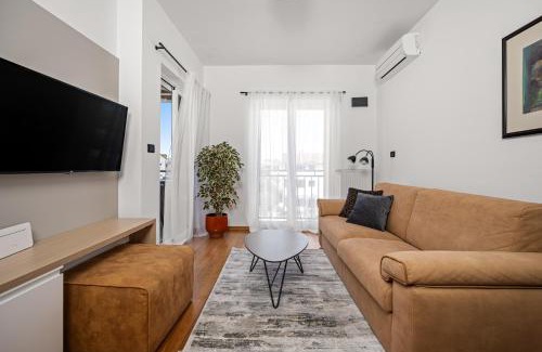 Valbandon Apartment | Oceanfront Escape at PR Apartment Fazana - Guest Rated 9.9