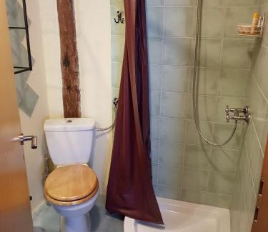 Dovje Bed & Breakfast | Pet-Friendly Retreat at pr' Drašlerju with Breakfast