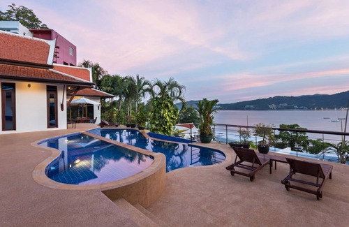 Patong Villa | Relaxing 5-Bedroom Villa with Ocean View in Patong Beach