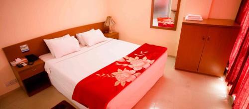 Cox's Bazar Hotel | Oceanfront Getaway at Praasad Paradise with Pool & Breakfast