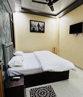 Varanasi House | Prabhakar P Guest House