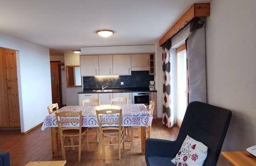 Saint-Pierre-de-Clages Apartment | Experience Fun & Relaxation at Pracondu 1 202 Apartment