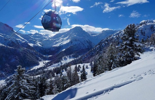 Saint-Pierre-de-Clages Apartment | Discover Pracondu 1 204: Outdoor Fun & Pet-Friendly Stay