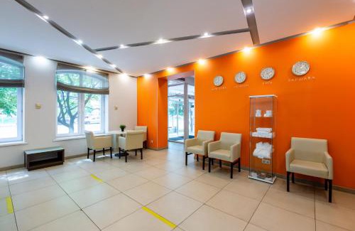 Darnyckyj Hotel | PracticOtel by Apgrade