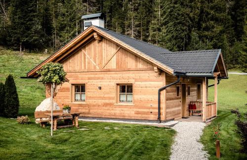 San Martino in Badia Ski Chalet | Elegant Pradel Dolomites: Guest Rated 9.8 with Spa & Breakfast