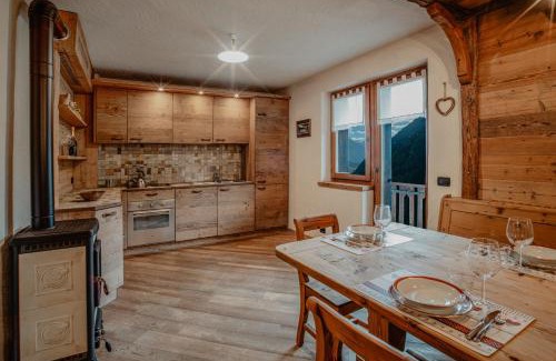 Valdidentro Apartment | Pet-Friendly Pradella Apartments with 9.5/10 Guest Rating