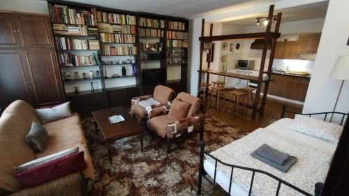 Zbraslav Apartment | Discover Prague Zbraslav Old Garden: Pet & Child Friendly Stay