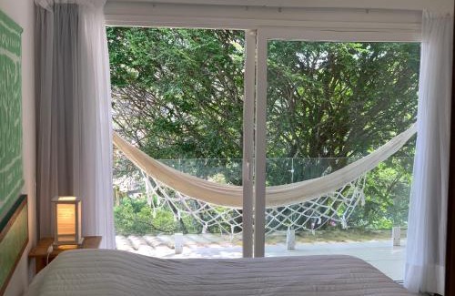 Ferradurinha Hotel | Cozy Praia da Ferradurinha Guest House with Ocean View