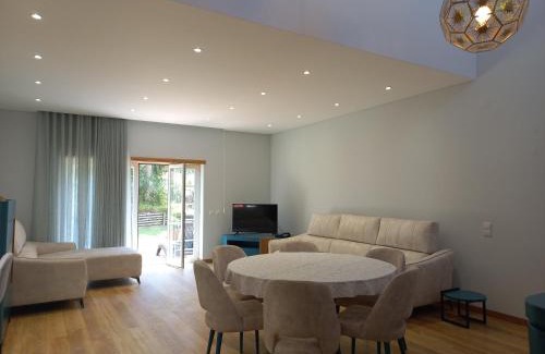 Praia del Rei House | Relax at Praia Del Rey: Family-Friendly with Pools