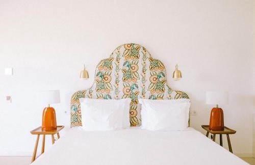 Valinhos Hotel | Experience Praia do Canal Nature Retreat: 5-Star Oceanfront Escape
