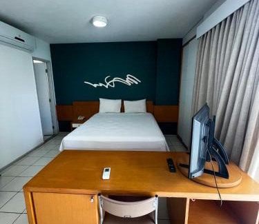 Praia do Canto Apartment | Oceanfront Bliss at Praia do Canto Apart Hotel, Apt 405