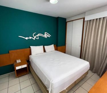 Praia do Canto Apartment | Oceanfront Bliss at Praia do Canto Apart Hotel, Apt 405