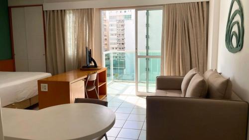 Praia do Canto Apartment | Oceanfront Bliss at Praia do Canto Apart Hotel, Apt 405