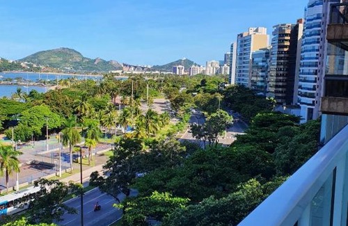 Praia do Canto Apartment | Oceanfront Bliss at Praia do Canto with Private Beach Access