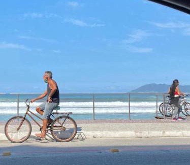 Centro Apartment | Beachfront Bliss at Praia do Forte - Cabo Frio Edificio Guanabara