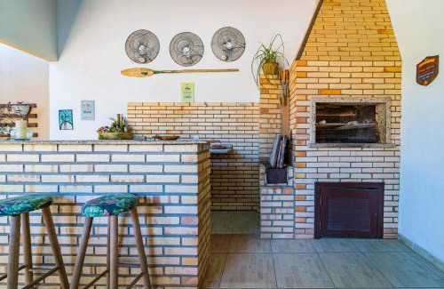 Mariscal House | Perfect Getaway at Praia do Mariscal for 10 Guests