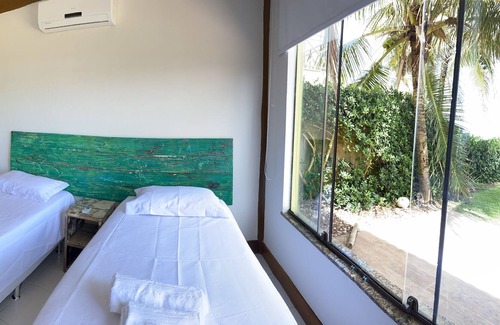 Arembepe House | Exclusive Paradise by the Sea at Praia dos Lagos Hotel