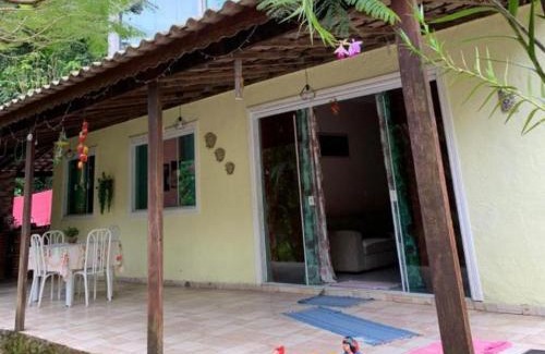 Biscaia House | Private Beach Retreat with Family and Pet-Friendly Perks