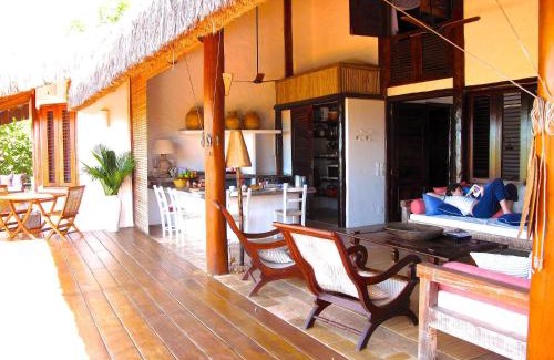Caraiva House | Beachfront Bangalo with WiFi and Gourmet Chef Near Praia