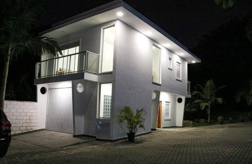 Florianopolis House | Exclusive Beachfront Escape at Praia por do Sol