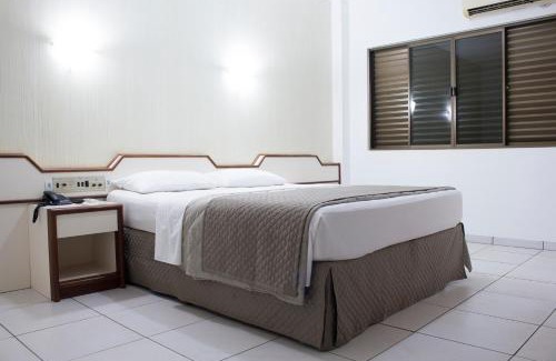 Santa Terezinha do Itaipu Hotel | Welcoming Praia Sol Hotel: Top-Rated with Pool & Breakfast