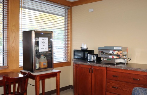 Holmen Hotel | Budget-Friendly Comfort at Prairie Inn and Suites Holmen
