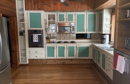 Oakdale Other | Idyllic Prairie Retreat: 40 Acres Near Iowa City & Cedar Rapids