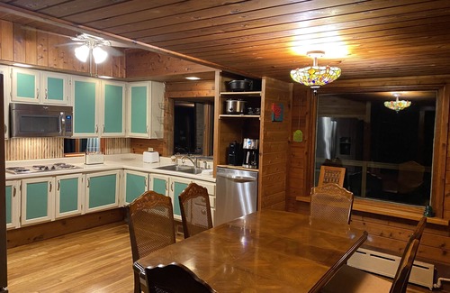 Oakdale Other | Idyllic Prairie Retreat: 40 Acres Near Iowa City & Cedar Rapids