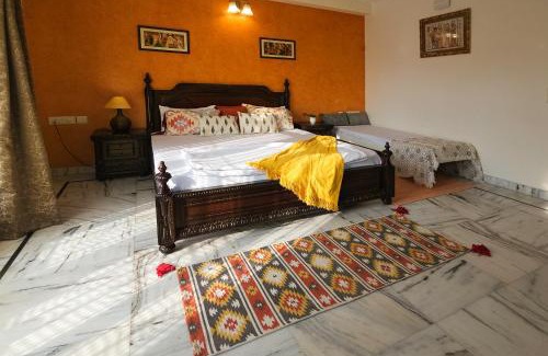 Hauz Khas House | Experience Comfort at Prakash Kutir B&B with Great Amenities