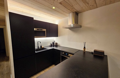 Pra Loup Apartment | Renovated T4 Apartment at PraLoup 1600 with Spa Amenities