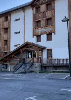 Pra Loup Apartment | Family-Friendly Stay at Praloup 1600: Rated 8.6/10