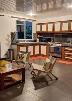 Taravao House | Prana Lodge