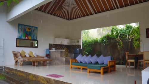 Tejakula Hotel | Discover Pranajaya Loka: Pet-Friendly Paradise by the Sea