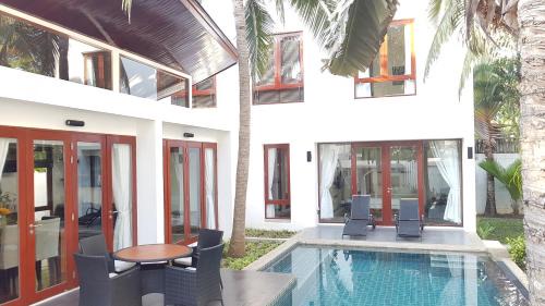 Pak Nam Pran Villa | Relaxing Pranaluxe Pool Villa with Ocean View & Hot Tub