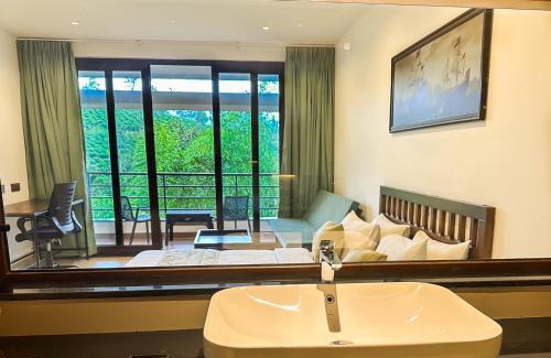 Vayittiri Resort | Explore Pranavam Resort & Spa: Pool, Spa & Family Fun