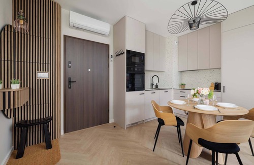 Warszawskie Apartment | Prandoty 10C Cozy Apartment with Balcony & Parking in Krakow by Noclegi Renters