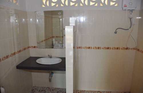 Takua Pa Hotel | Ocean View Pranee Beach Bungalows - Rated 9.6/10 by Guests