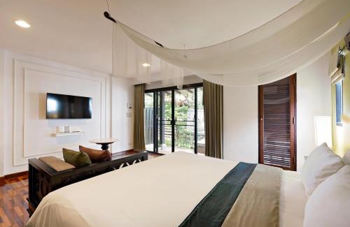 Pak Nam Pran Resort | Relax at Praseban Resort: Oceanfront Bliss & Top Amenities
