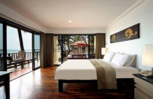 Pak Nam Pran Hotel | Discover Praseban Resort: A 4-Star Retreat with Pool & Spa