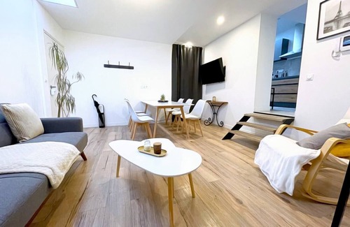 Douai Apartment | Cozy Apartment Near Douai with Spa & Hot Tub Amenities