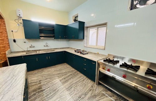 Jaipur Bed & Breakfast | Cozy Pratap Bhawan Home Stay with Kitchen & Breakfast