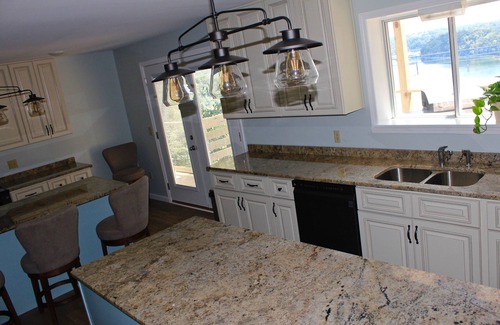 Nancy House | Prather Place: Entertaining Basement & Scenic Lake View