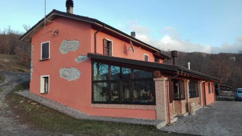 Bardi Bed & Breakfast | Guest Rated 10/10: Prati dei Campassi - Family & Pet Friendly