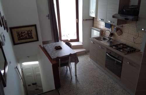 Pratola Peligna House | Stylish Mini Apartment in Historic Pratola P. Center