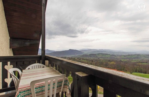 Trevignin House | Discover Pre Charville - Lake View Getaway with Breakfast