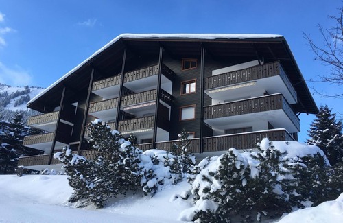 Morgins Apartment | Pre Vert C44 - Family-Friendly Ocean View Retreat for 4
